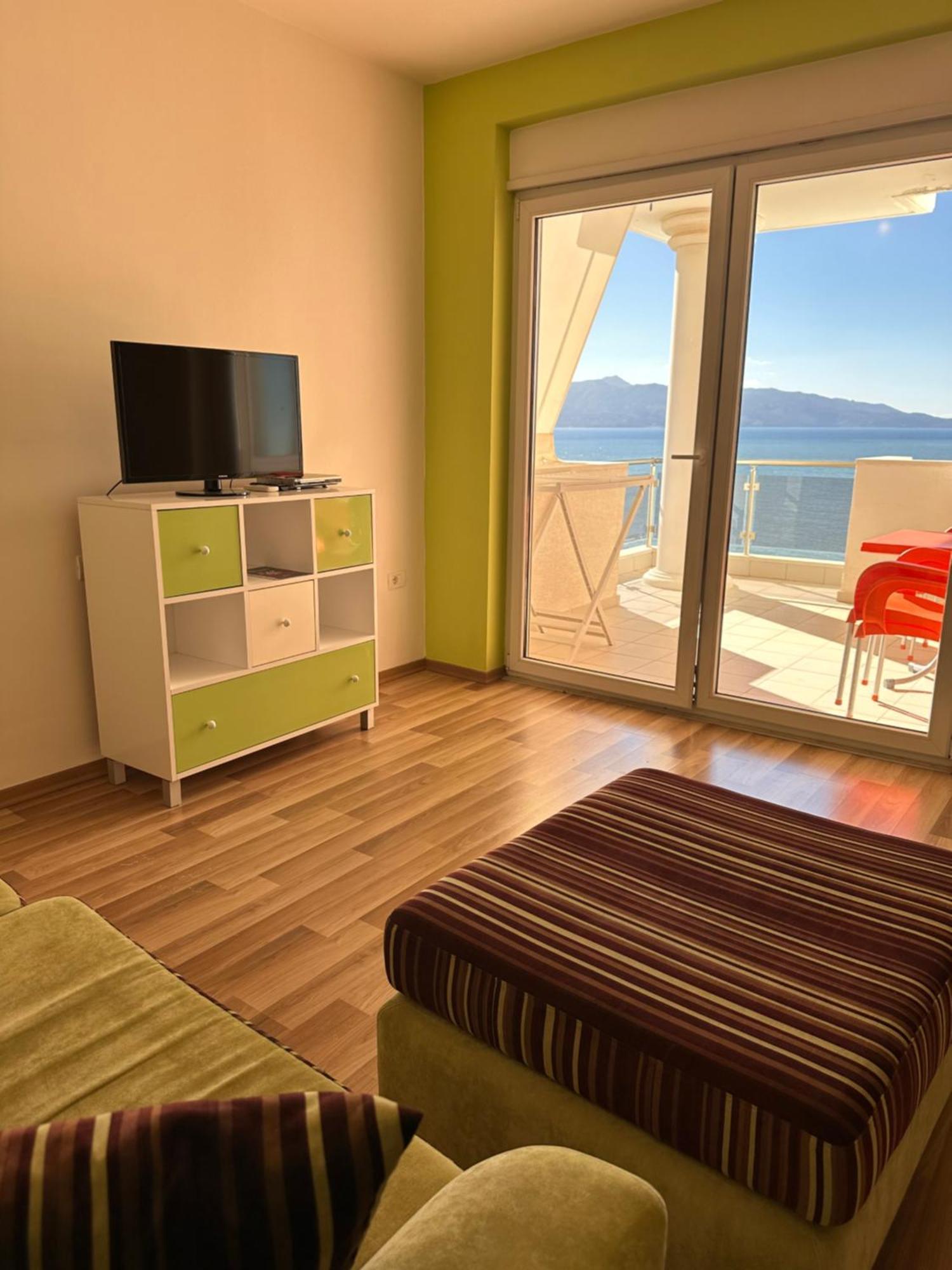 White Sea View Residence Sarandë Exteriér fotografie