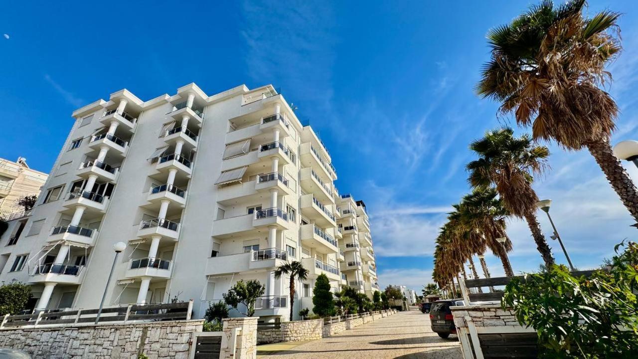 White Sea View Residence Sarandë Exteriér fotografie