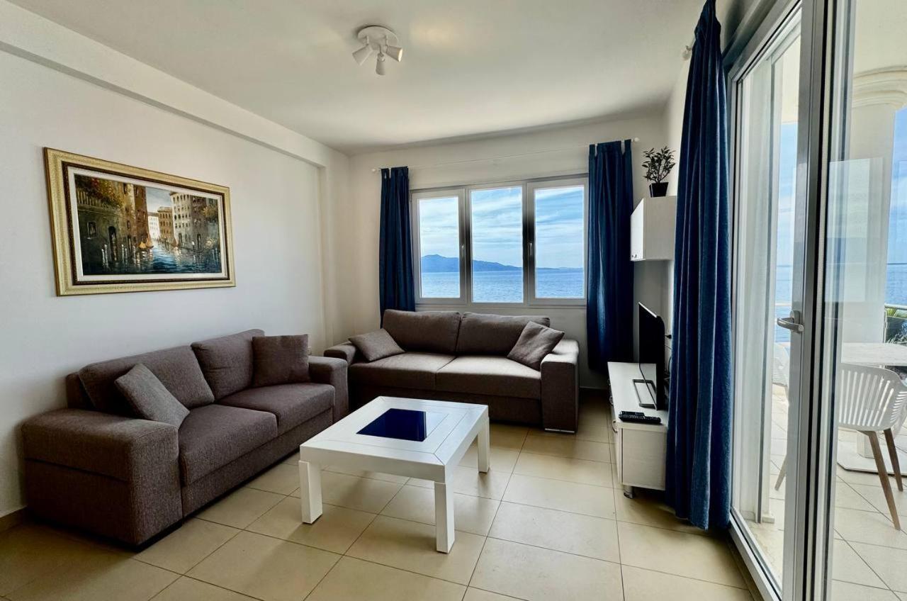 White Sea View Residence Sarandë Exteriér fotografie